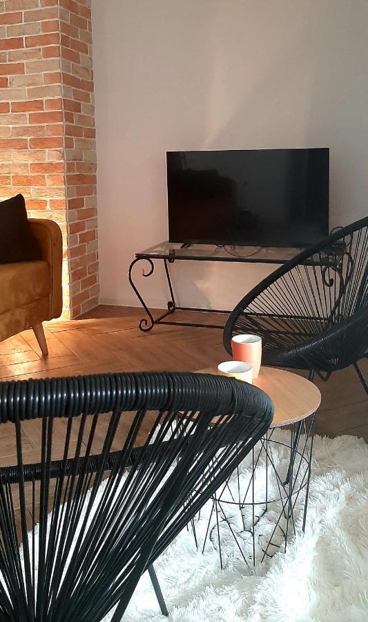 Ric Apartment